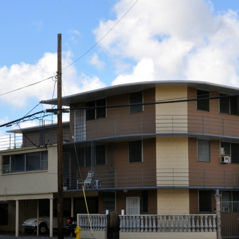 Piikoi Apartments
